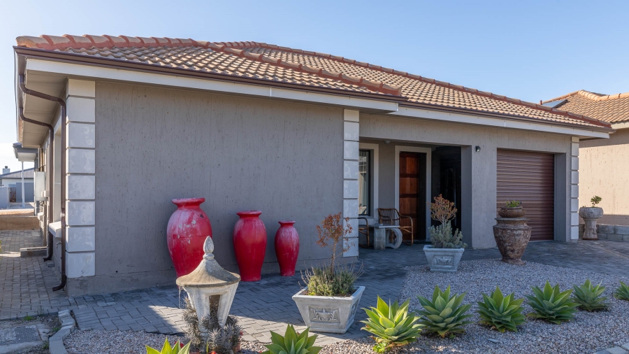 2 Bedroom Property for Sale in Dana Bay Western Cape